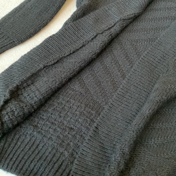 Hollister Knit Cardigan - Picture 5 of 5